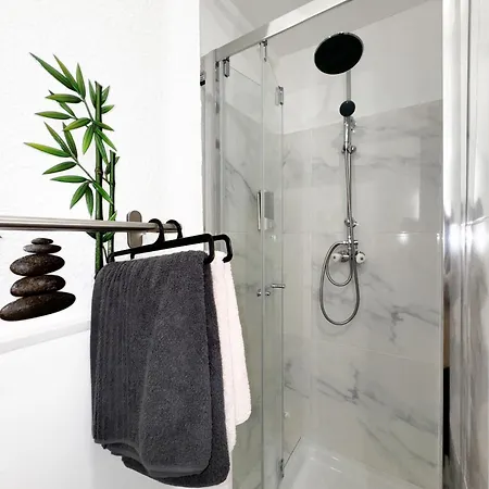 Apartment St Ursule R1 *